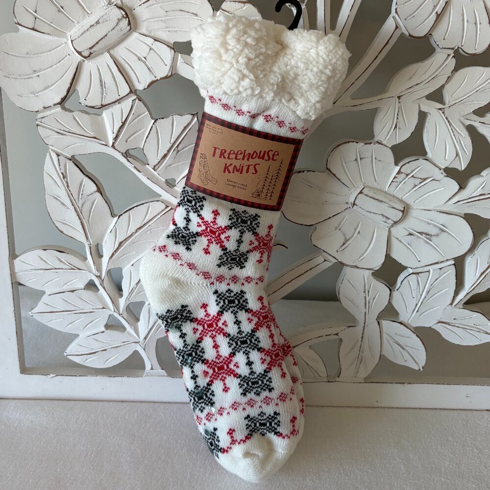 NWT - Treehouse Knits Sherpa Lined Lounge Socks